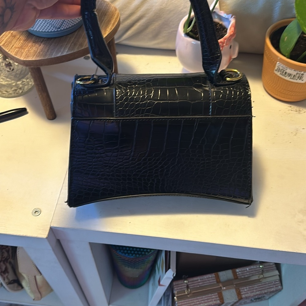 Black mini hand bag with strap - Picture 7 of 13